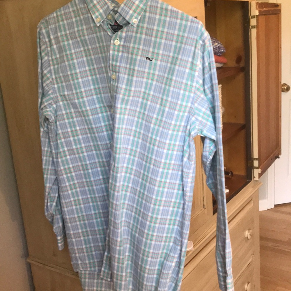 Vineyard vines whale shirt XL 20